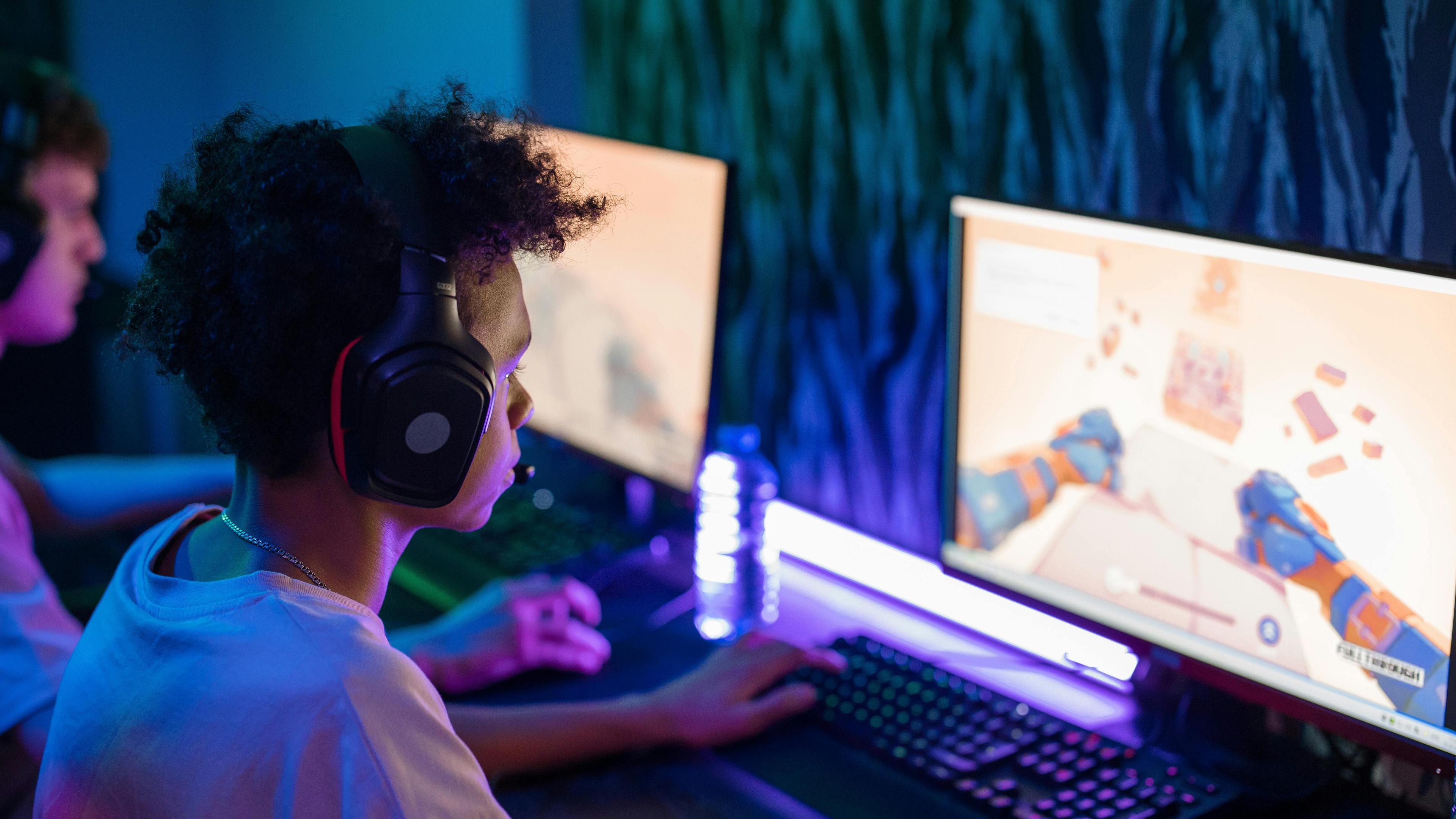 VALORANT Agent Deep Dive: Jett | iBUYPOWER®